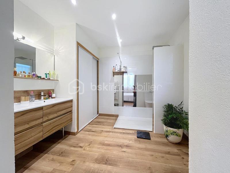 Maison - 112 m² - 5 pièces