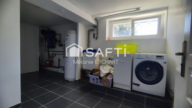 Maison - 195 m² - 7 pièces