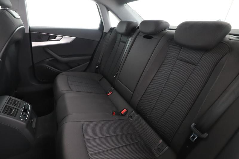 Audi A4 2.0 Tdi Design 122 ch