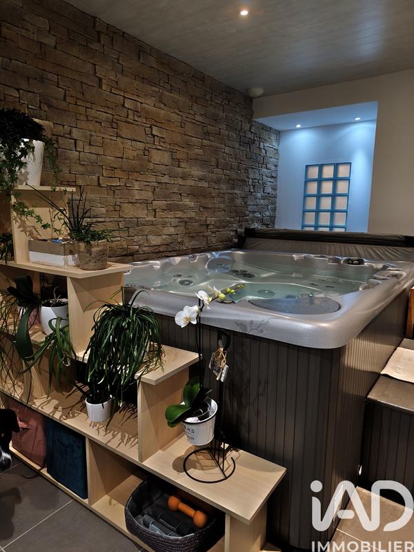 Maison de maîtres - 220 m² - 7 pièces