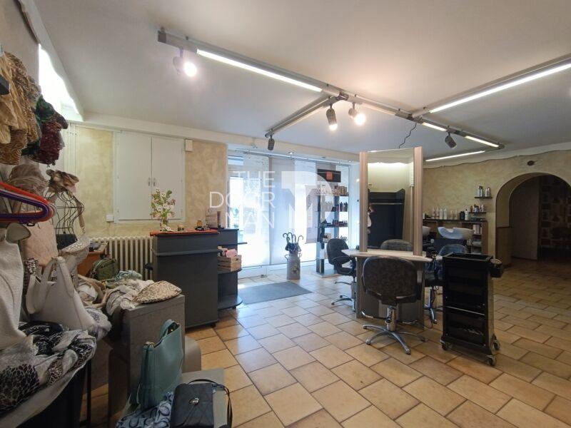 Maison - 612 m² - 11 pièces