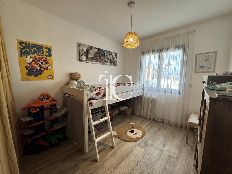 Villa - 111 m² - 6 pièces