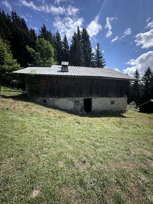 Ferme - 200 m² - 2 pièces
