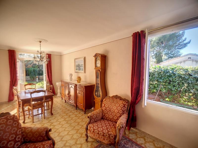 Maison traditionnelle - 100 m² - 5 pièces