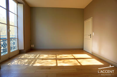 Appartement - 75 m² - 3 pièces