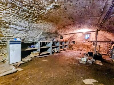 Maison en pierre - 121 m² - 6 pièces