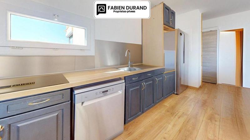 Appartement - 80 m² - 4 pièces