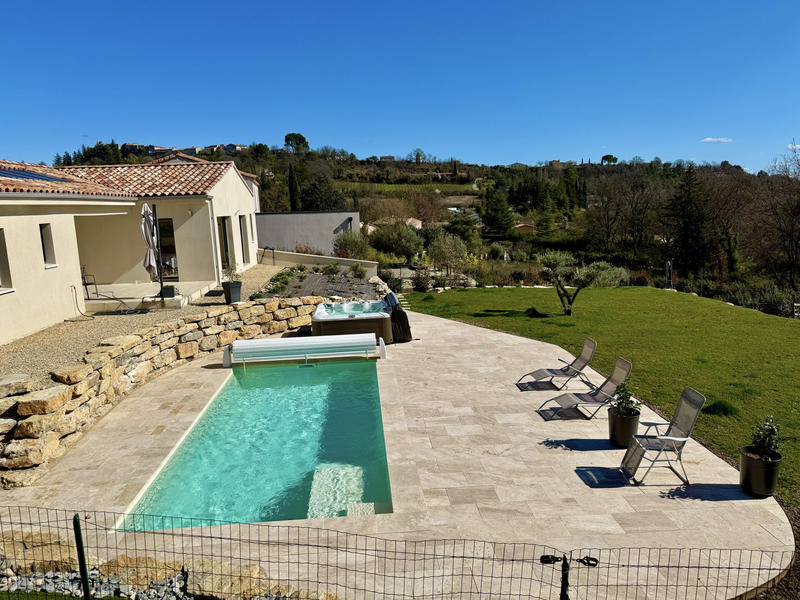 Villa - 122 m² - 5 pièces