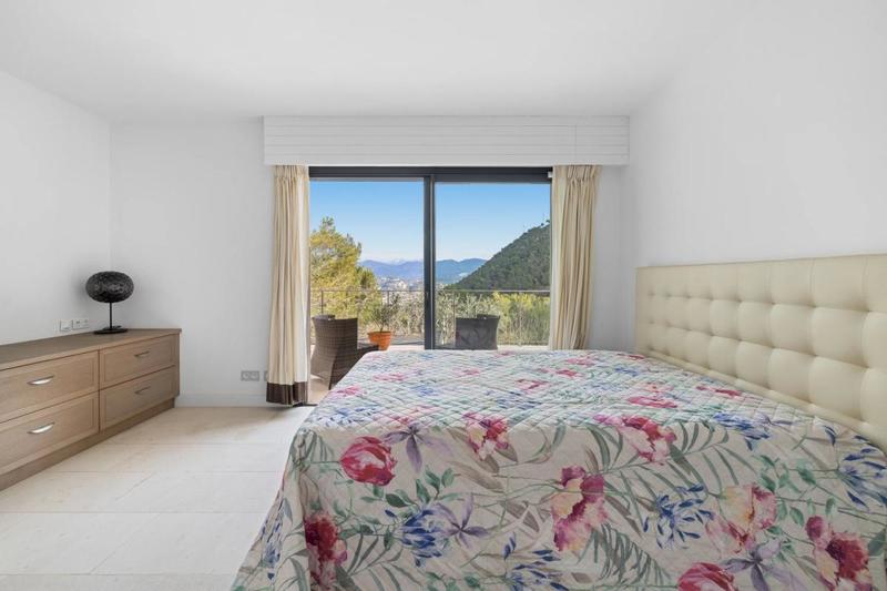 Villa - 160 m² - 6 pièces