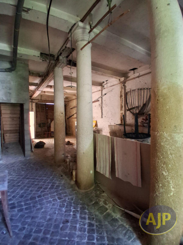 Maison - 200 m² - 4 pièces