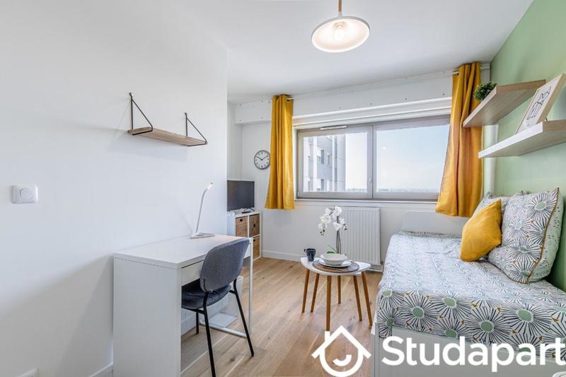 Chambre - 10 m² - 1 pièce