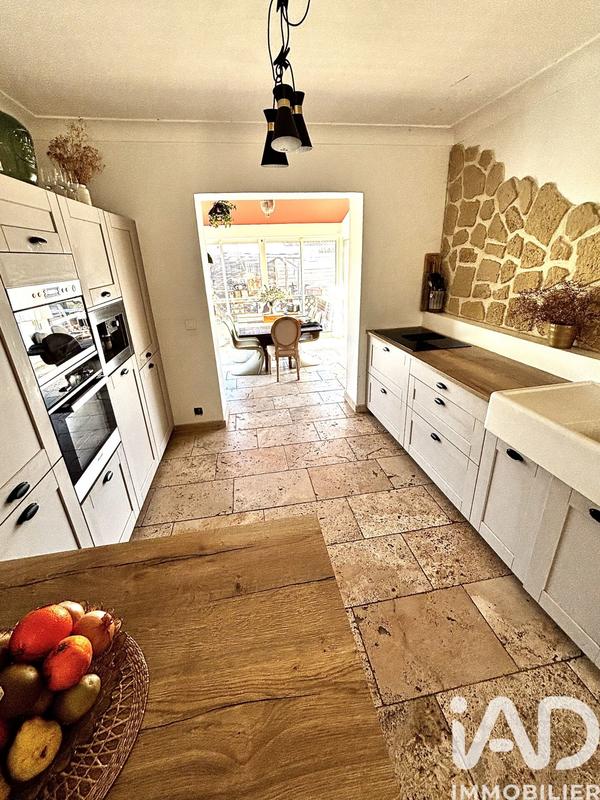 Maison - 101 m² - 5 pièces