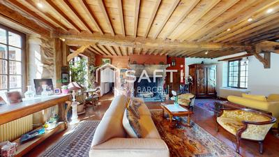 Maison - 218 m² - 6 pièces