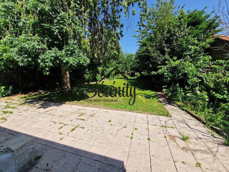 Maison - 287 m² - 10 pièces