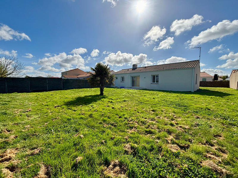 Maison - 90 m² - 4 pièces