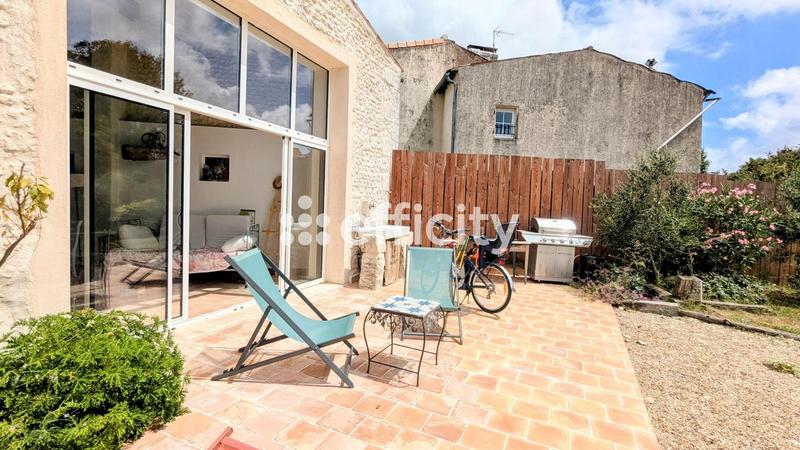 Maison - 180 m² - 7 pièces