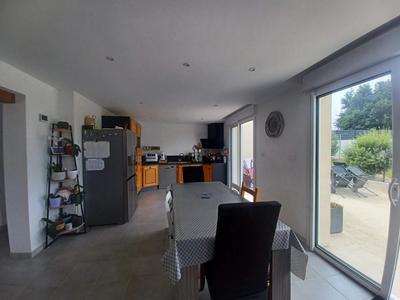 Maison - 101 m² - 5 pièces