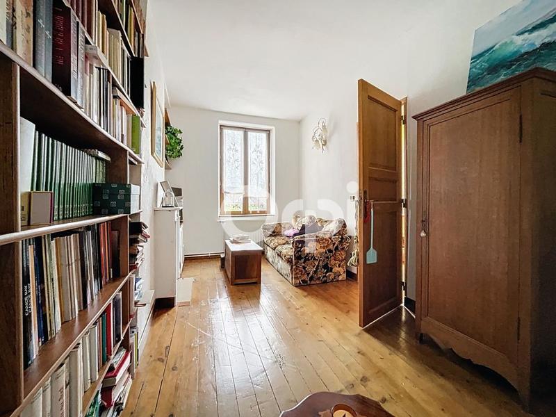 Maison - 121 m² - 6 pièces