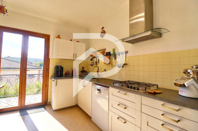 Villa - 243 m² - 5 pièces