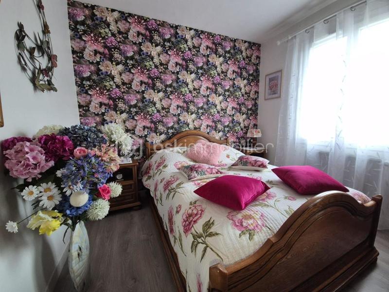 Maison traditionnelle - 111 m² - 6 pièces