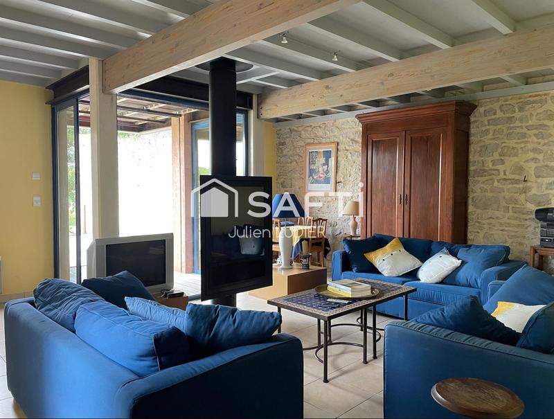 Maison - 245 m² - 8 pièces