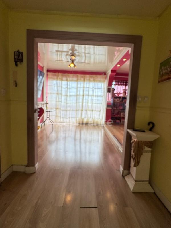 Appartement - 83 m² - 5 pièces