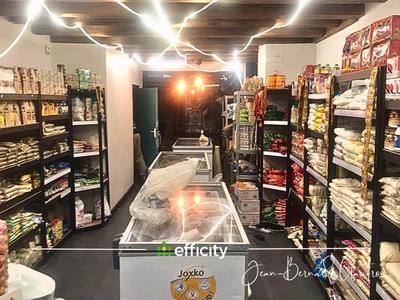 Local commercial - 45 m² - 2 pièces