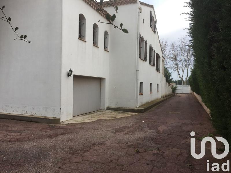 Maison - 330 m² - 8 pièces