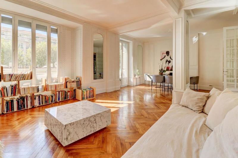 Appartement - 140 m² - 5 pièces