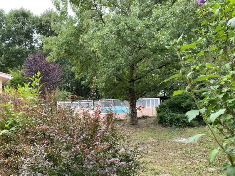 Maison - 200 m² - 5 pièces