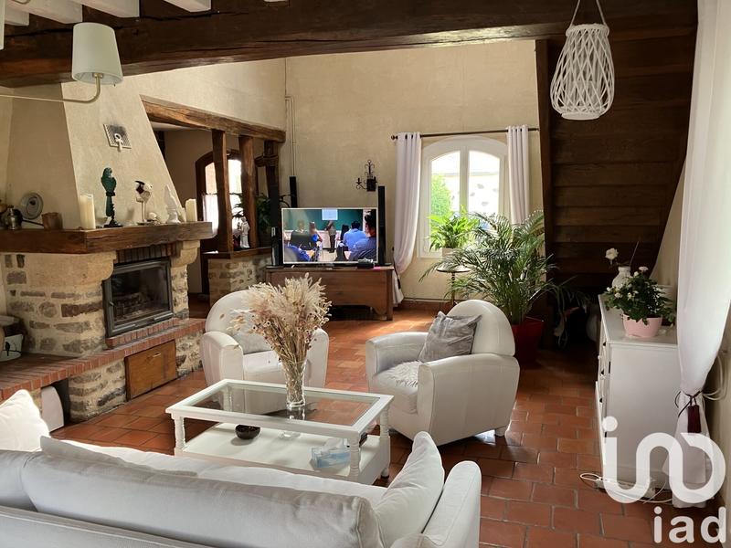 Maison - 233 m² - 7 pièces