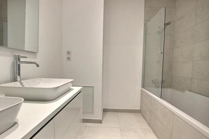 Appartement - 92 m² - 4 pièces