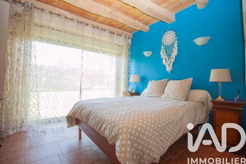 Maison - 280 m² - 8 pièces