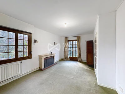 Maison - 152 m² - 7 pièces