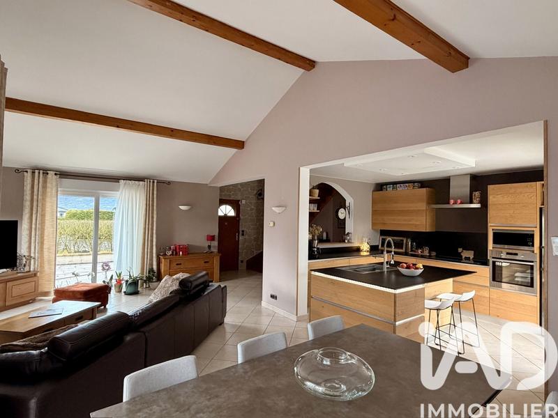 Maison - 117 m² - 5 pièces