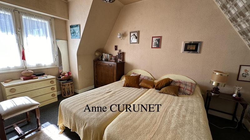 Maison - 130 m² - 10 pièces