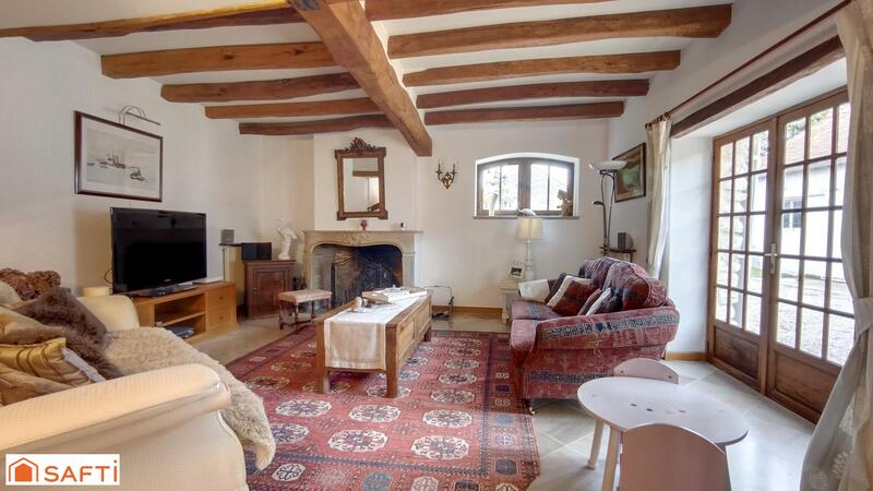 Maison - 180 m² - 7 pièces