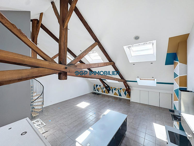 Appartement - 107 m² - 4 pièces