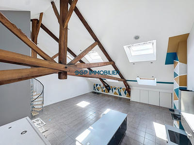 Appartement - 107 m² - 4 pièces