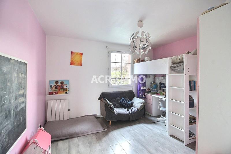 Maison - 92 m² - 5 pièces