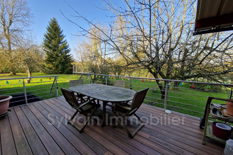 Maison - 169 m² - 8 pièces