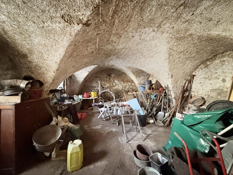 Maison - 324 m² - 5 pièces