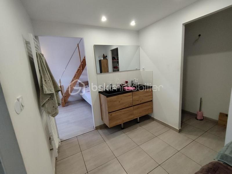 Maison - 305 m² - 10 pièces