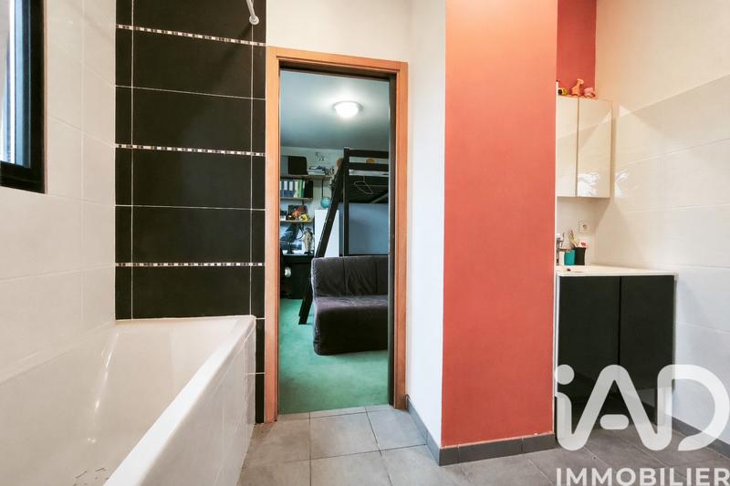 Maison - 189 m² - 9 pièces