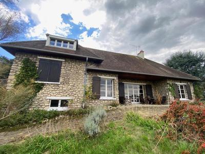 Maison - 290 m² - 9 pièces