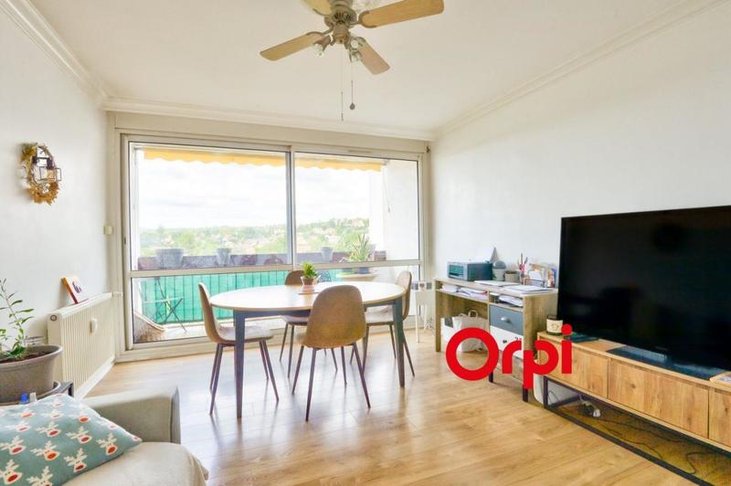 Appartement - 72 m² - 4 pièces