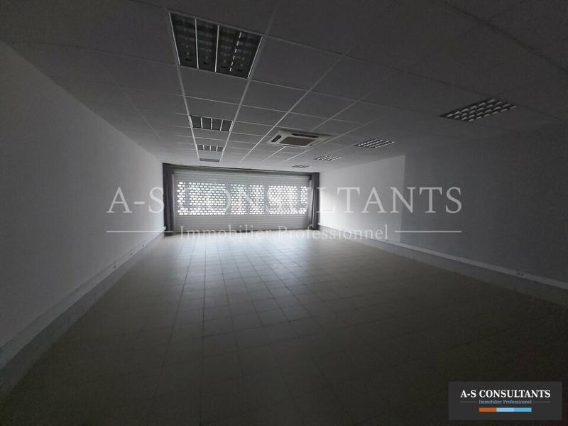 Local commercial - 150 m²