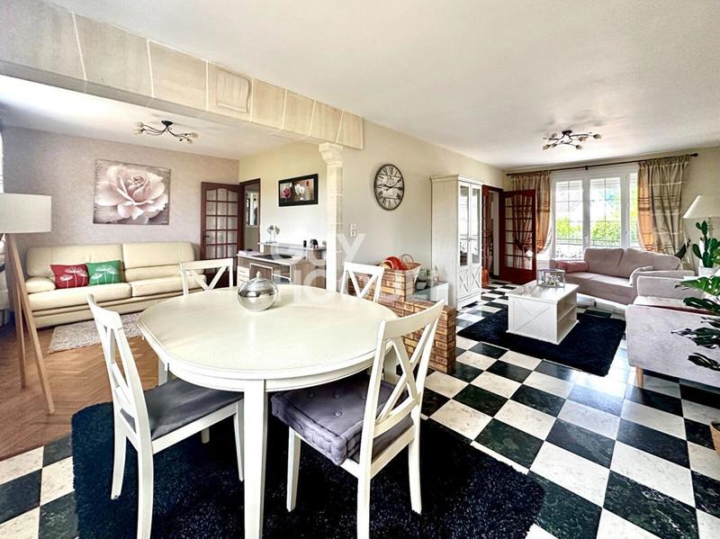 Maison - 100 m² - 4 pièces