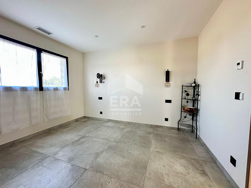 Maison - 142 m² - 6 pièces