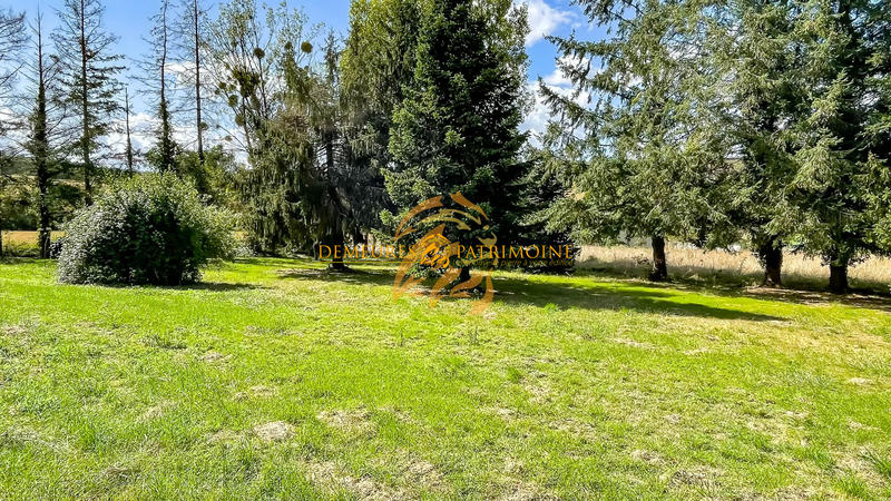 Maison - 243 m² - 8 pièces